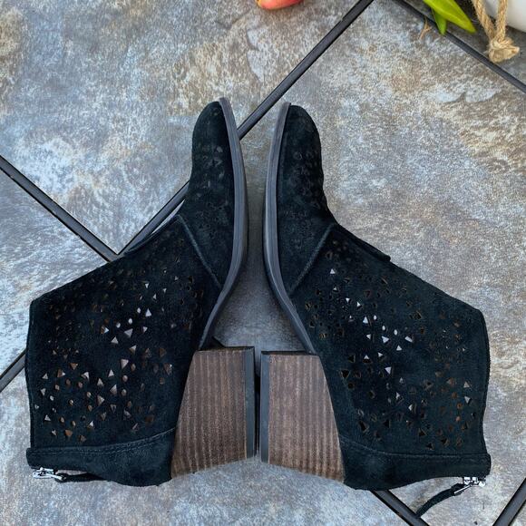 Franco Sarto Black Suede Ashlee Laser Cut Block Heel Ankle Boots 6 - Picture 6 of 10